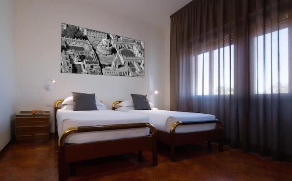 Cdh Hotel 4*