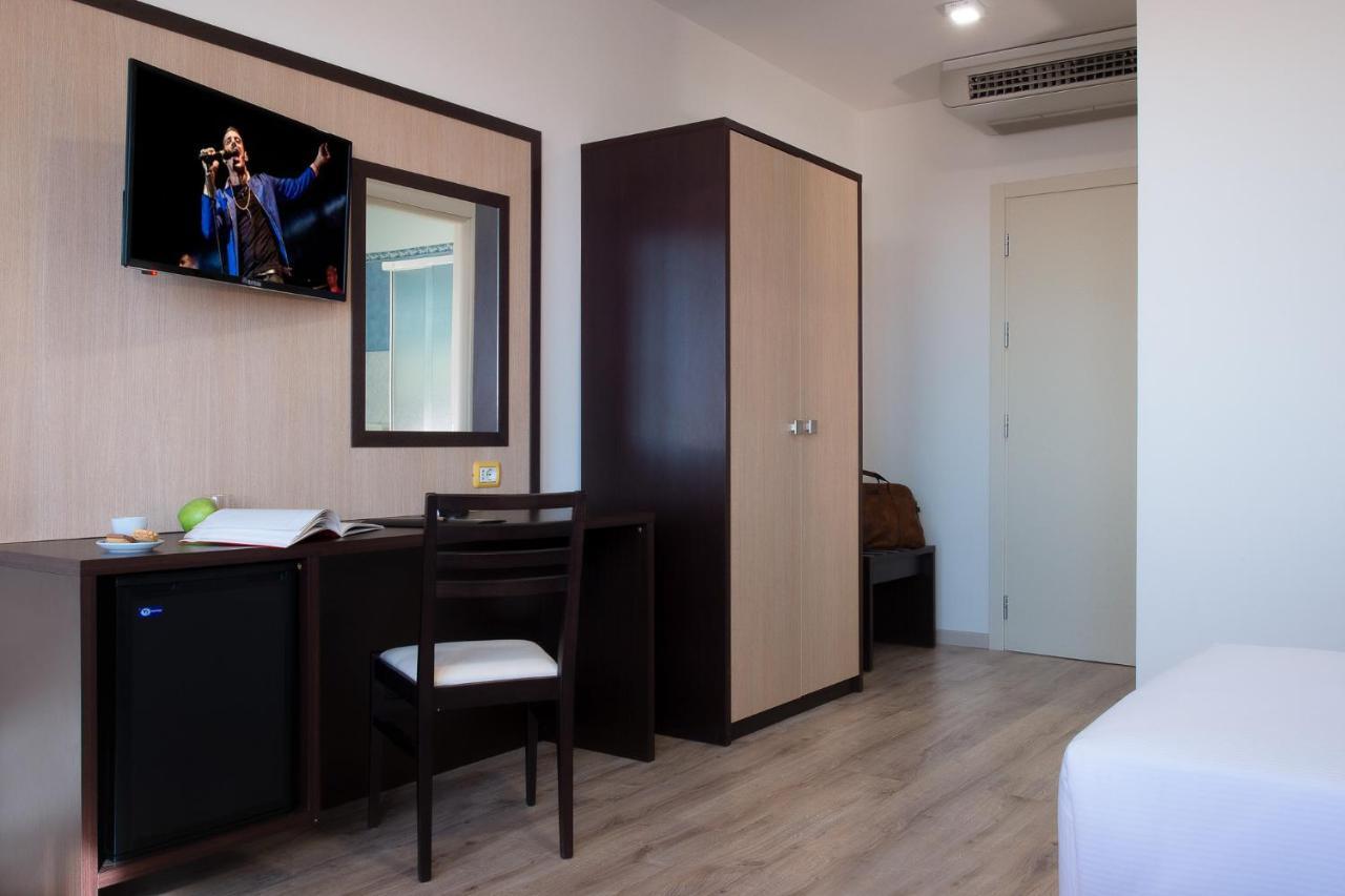 Hotel Cdh Modena